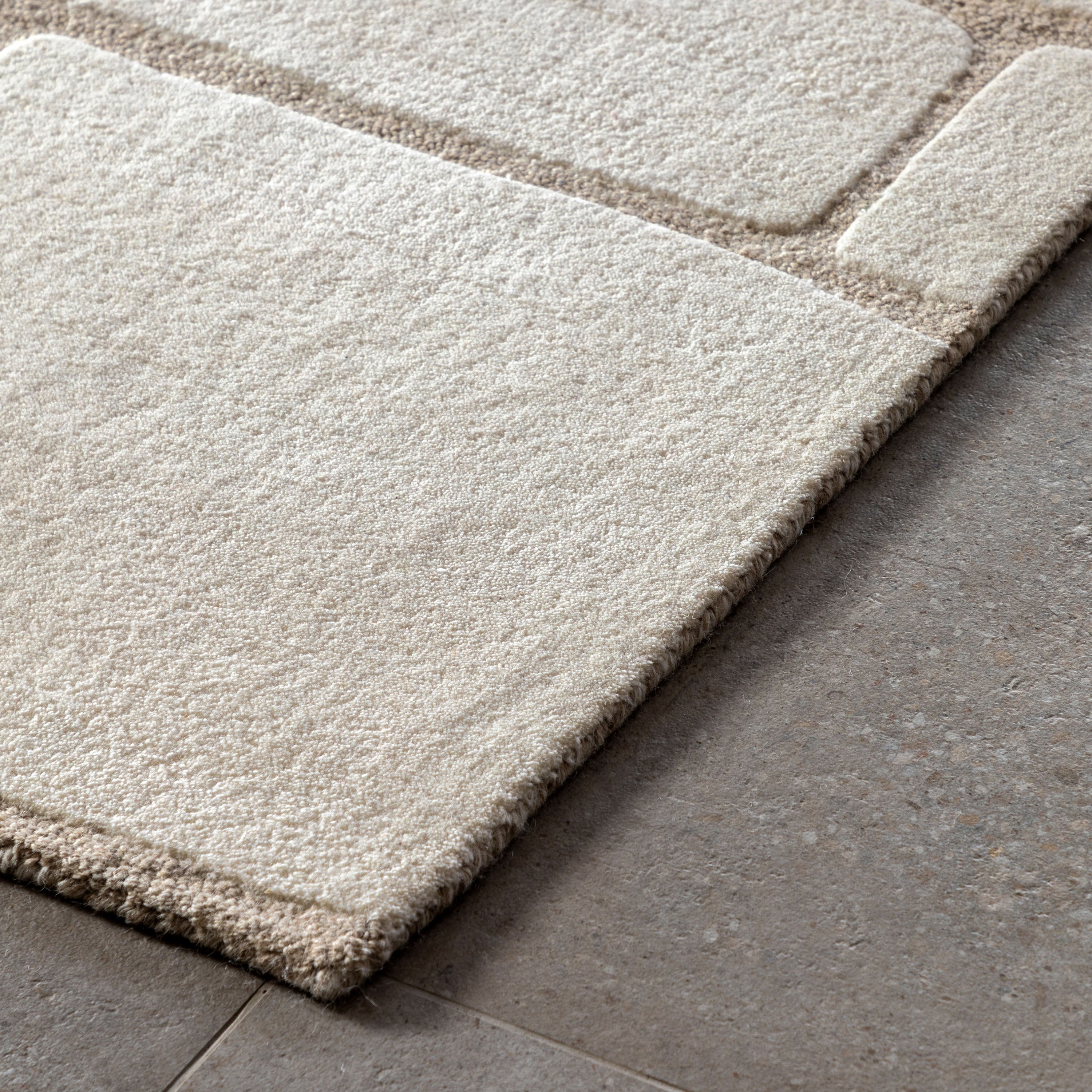 Kanha Cream Tufted Graphic Rug 200x290